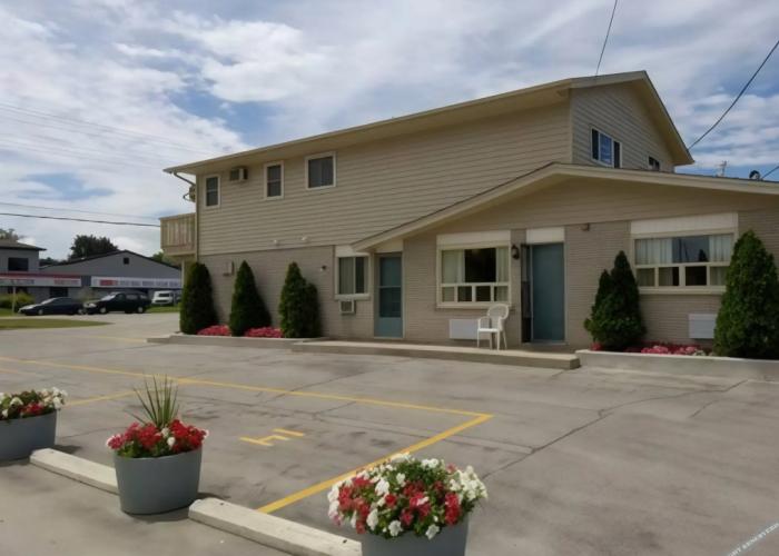 Milestone Motel