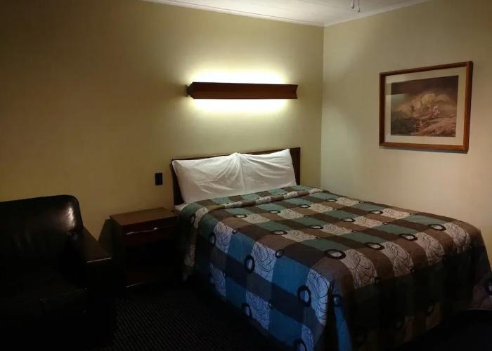 The Mariner Motor Hotel