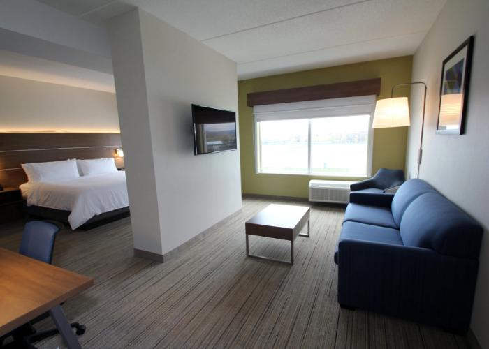 Holiday Inn Express & Suites Collingwood by IHG