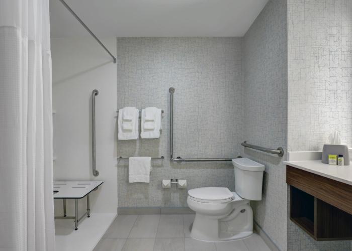 Holiday Inn Express & Suites Collingwood by IHG