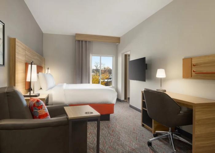 Candlewood Suites Collingwood by IHG