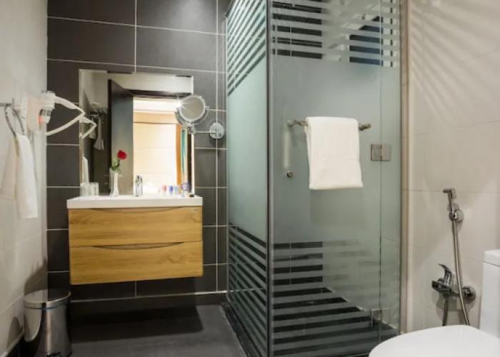 Naviti Warwick Dammam