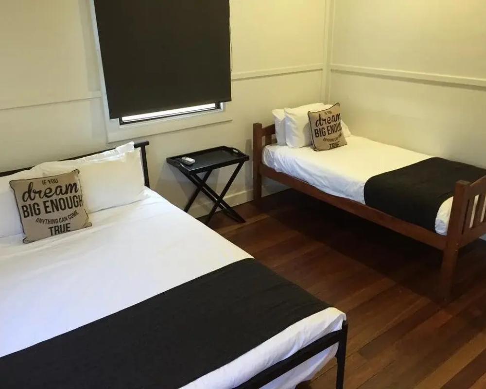 Gin Gin Budget Accommodation