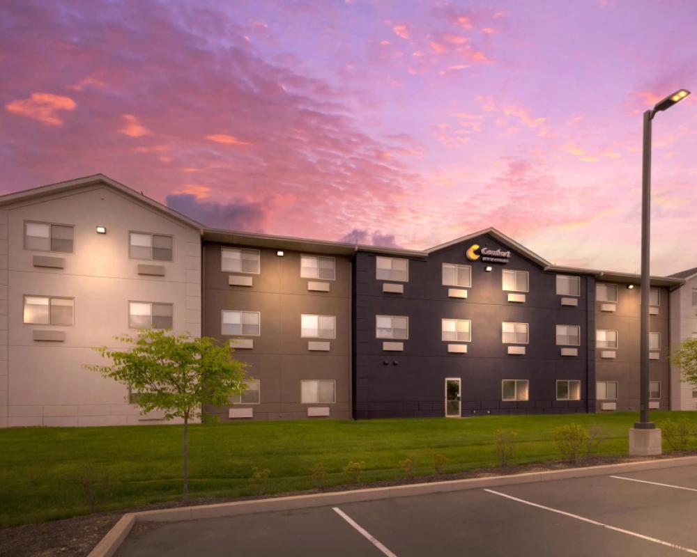 Comfort Inn & Suites North Greenfield