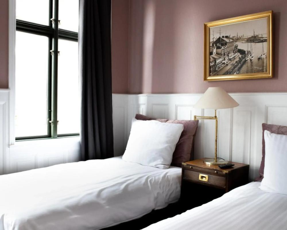 фото Hotel Hamlet