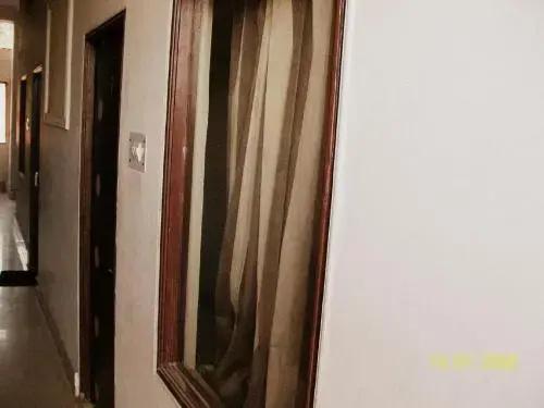 Abhiraj Guest House