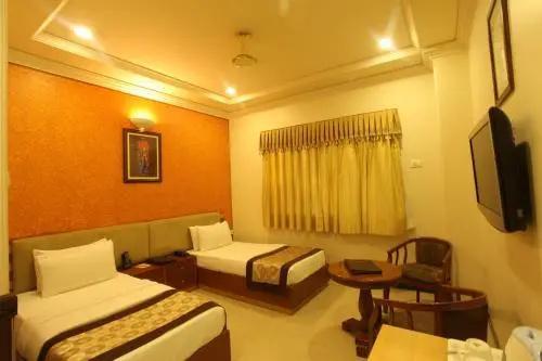 Wingston A TreeHouse Hotel Mathura