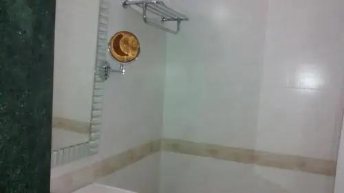 Wingston A TreeHouse Hotel Mathura