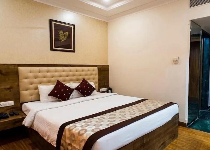 Wingston A TreeHouse Hotel Mathura
