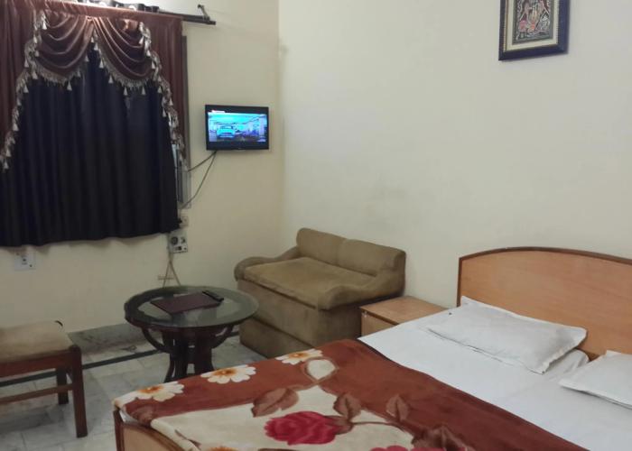 Muskan Hotel