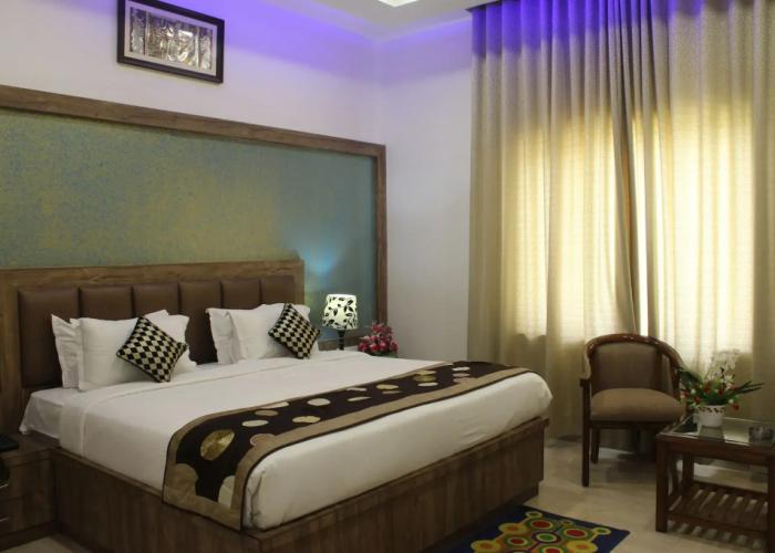 Regal Hotel and Restaurant