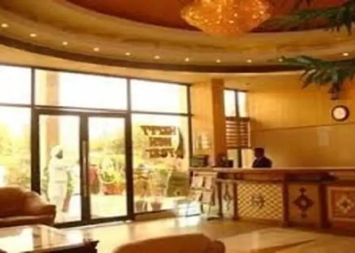 Hotel Shiraaz 1