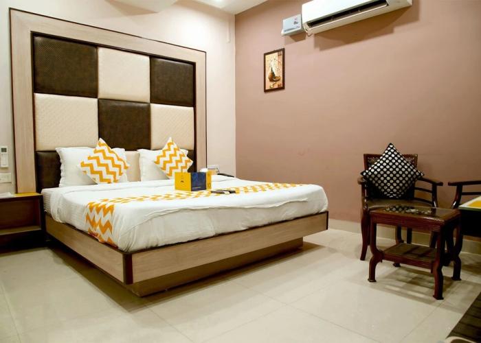 FabHotel Diamond