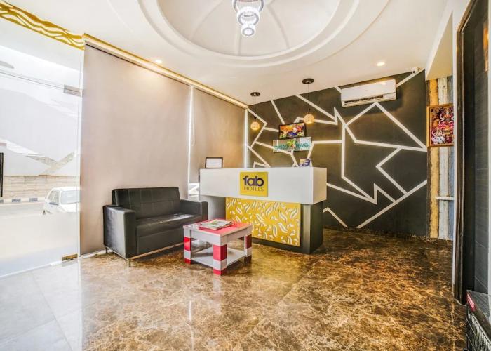 FabHotel Diamond