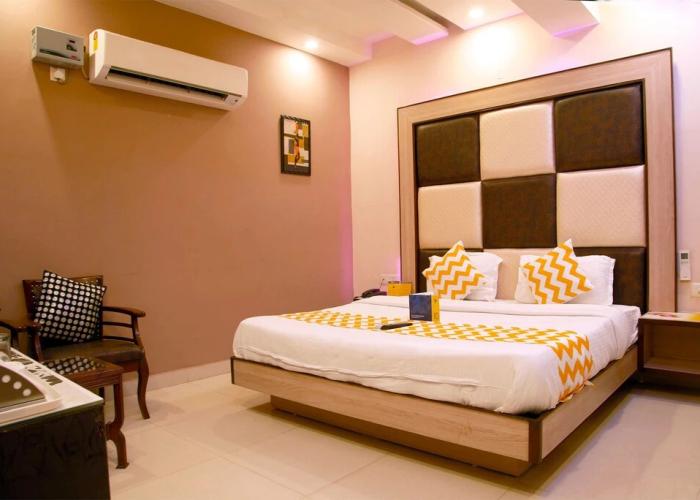 FabHotel Diamond