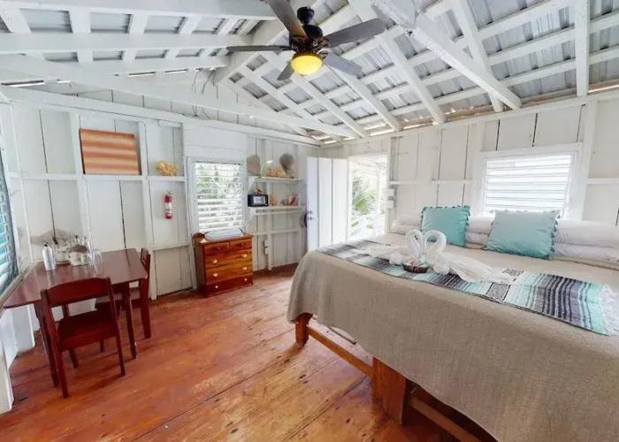 Ranguana Caye Cabanas