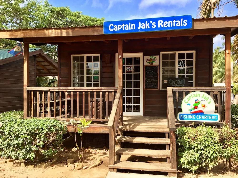 фото Captain Jaks