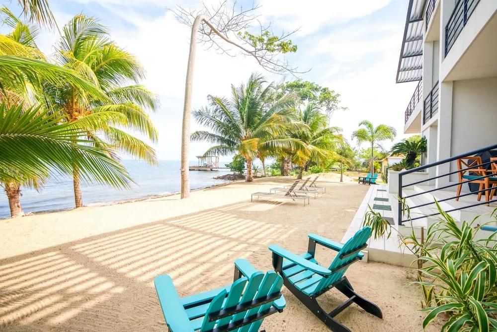 фото Oceanfront Sunset Gecko Condo - Second Floor 2B