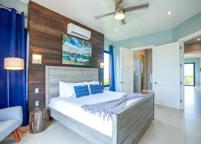 Oceanfront Sunset Gecko Condo - Second Floor 2B