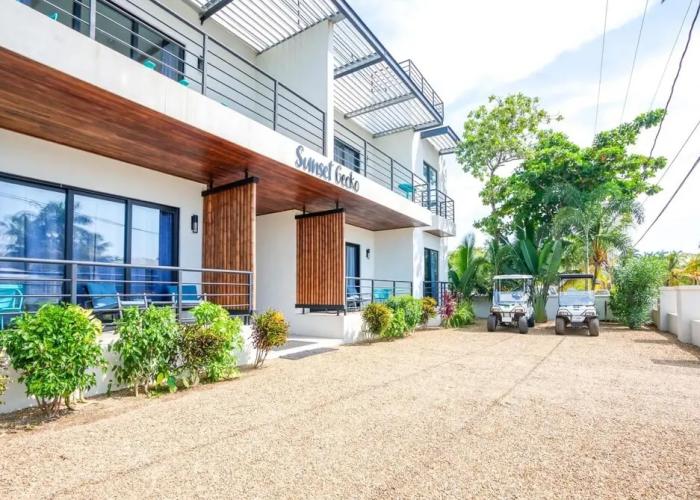 Oceanfront Sunset Gecko Condo - Ground Floor 1A