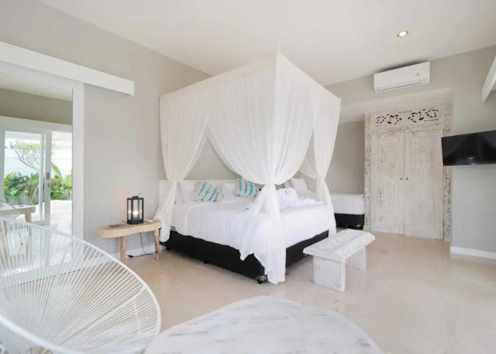 Limitless Jungle Villas Complex, 5 BR, Ubud With Staff