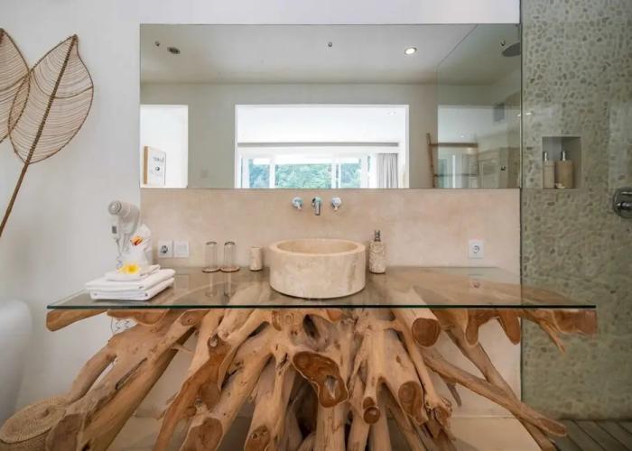 Magical Jungle Villa, 4 BR, Ubud With Staff