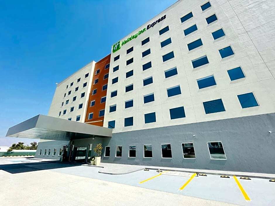 Holiday Inn Express Guadalajara Vallarta Poniente