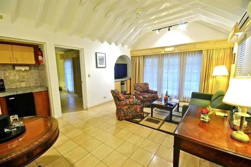 фото Fourways Inn