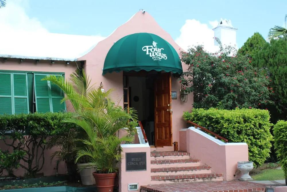 фото Fourways Inn