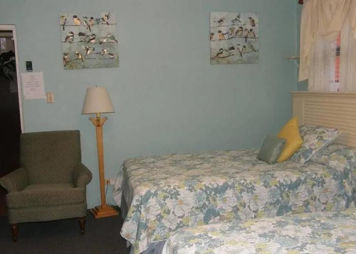 Dawkins Manor Hotel