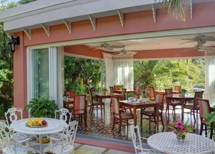 Royal Palms Hotel