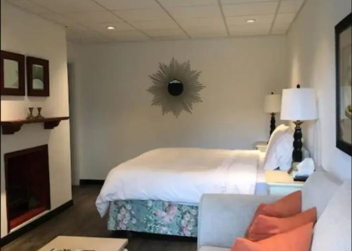 Edgehill Manor Guest House