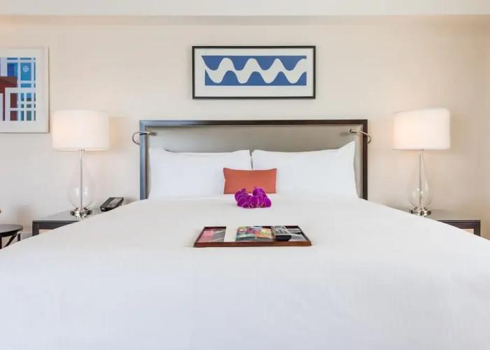 Hamilton Princess - Fairmont Gold Experience