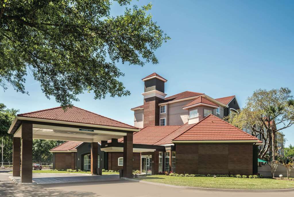 La Quinta Inn & Suites by Wyndham Orlando Lake Mary