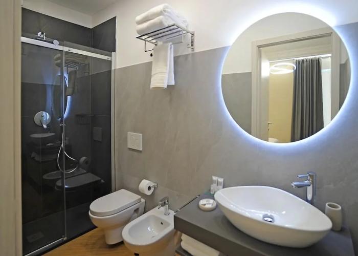 Mom Apartment Rooms&Suites