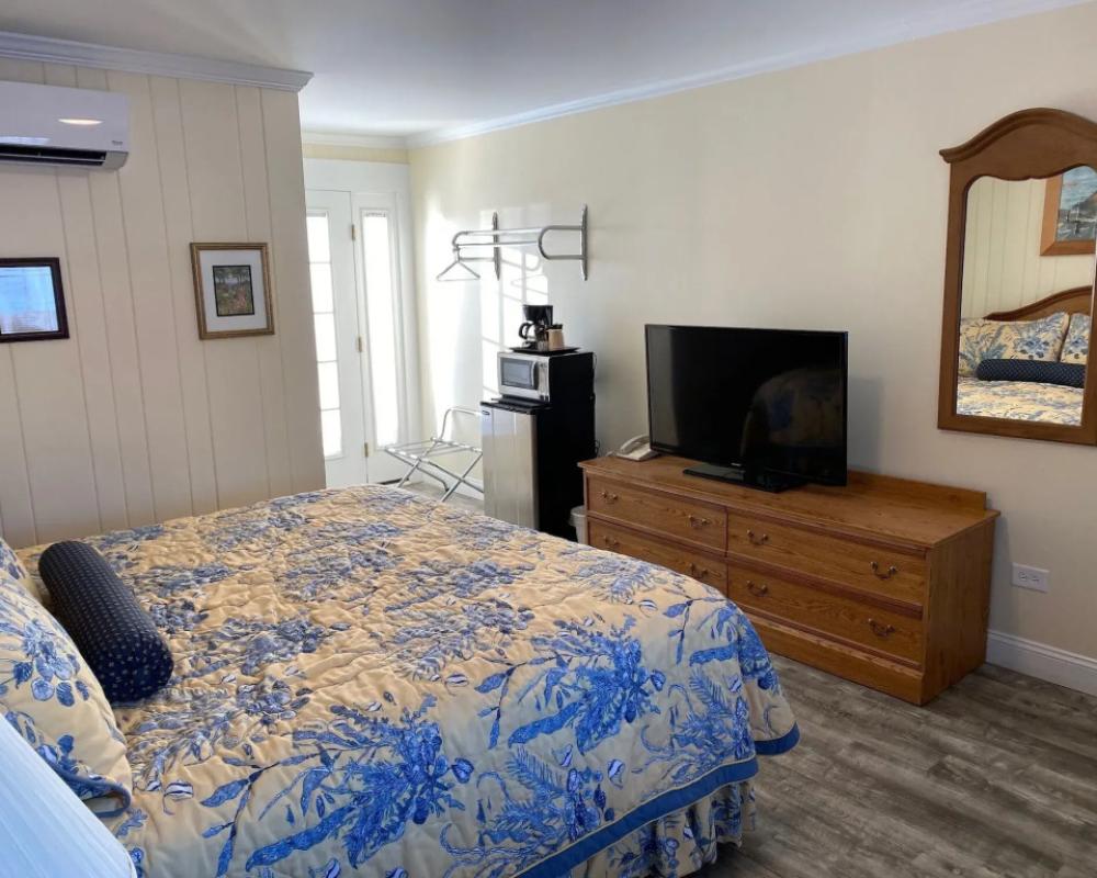 Colonial Gables Oceanfront Village