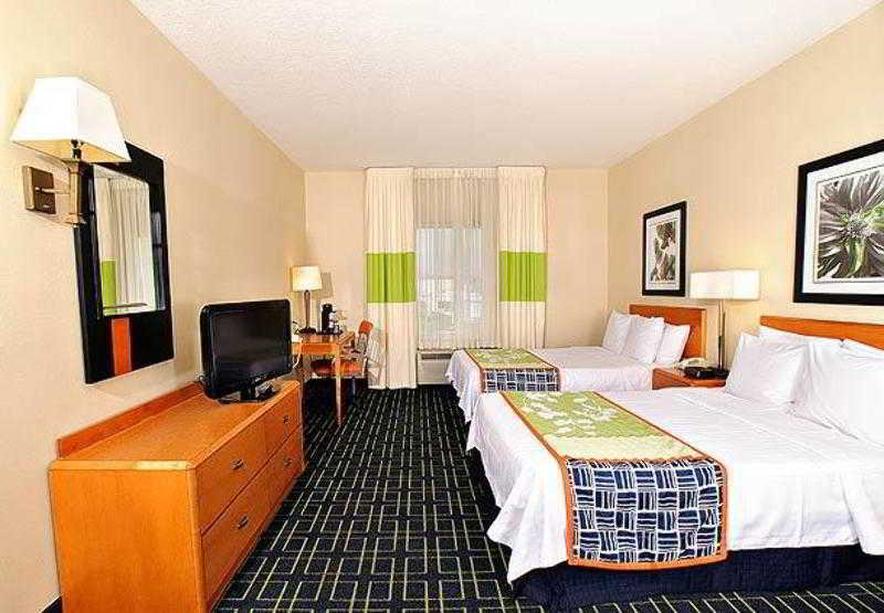 Comfort Inn & Suites South Akron