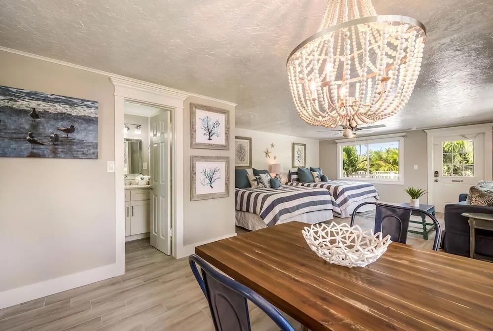 Driftwood at Anna Maria Island Inn