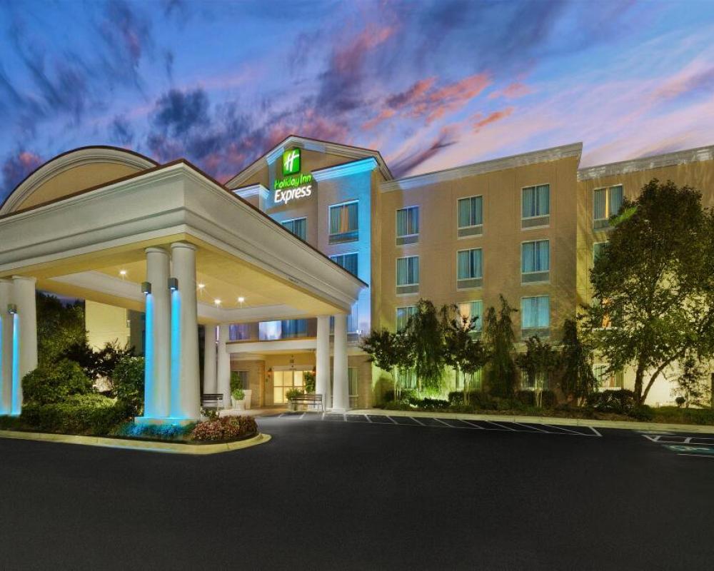 Holiday Inn Express Hotel & Suites Concord by IHG