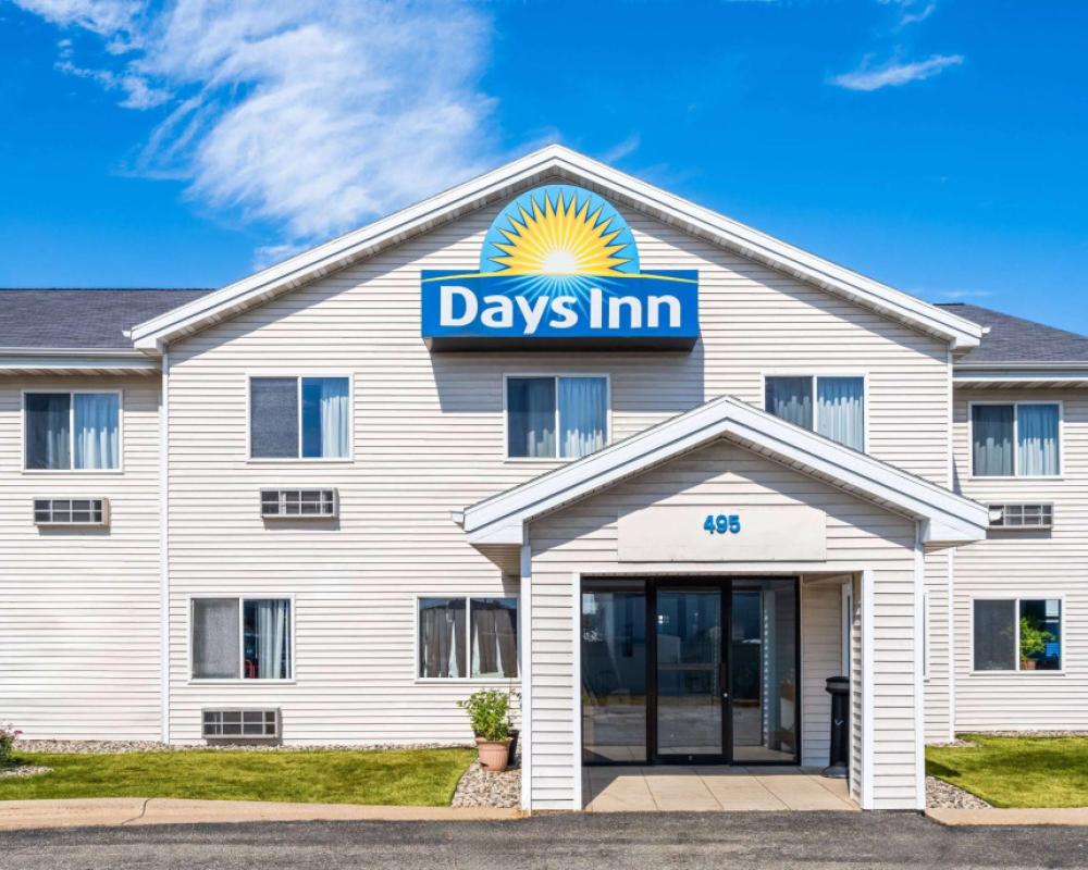 Days Inn by Wyndham Neenah