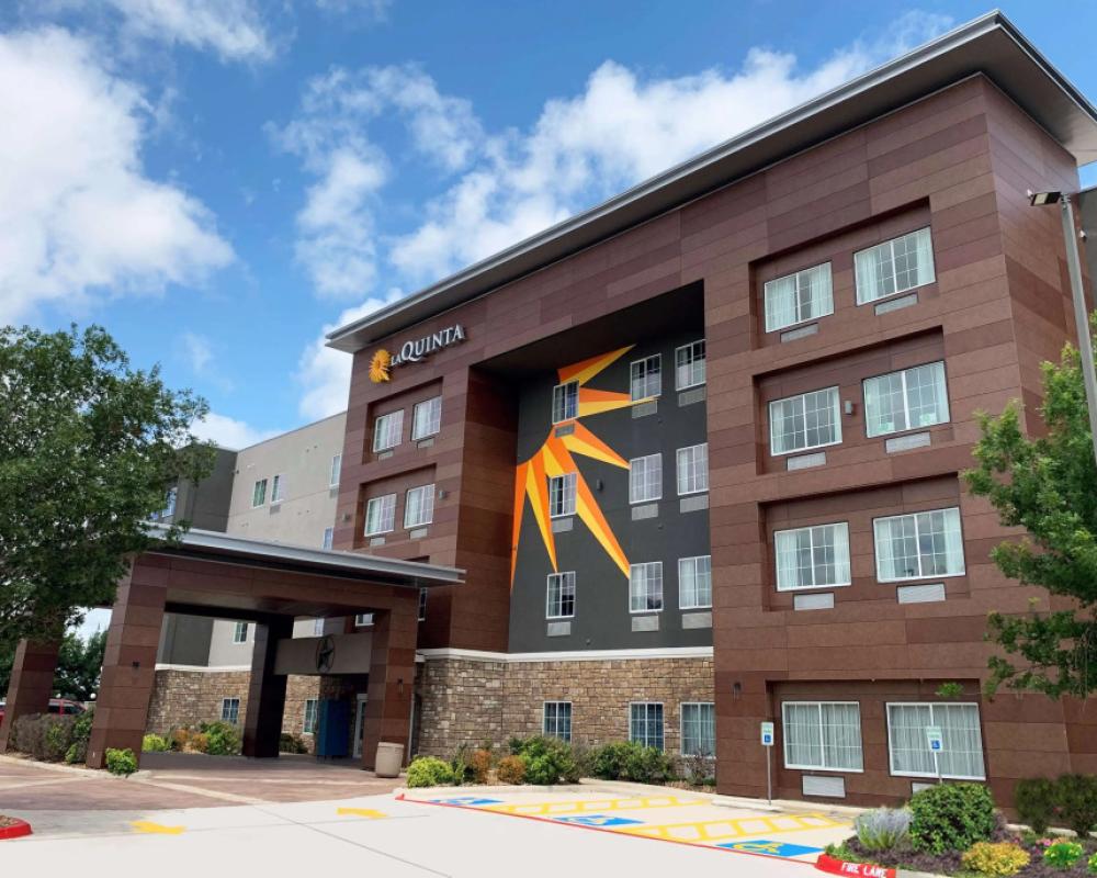 La Quinta Inn and Suites by Wyndham Schertz-San Antonio-Selma