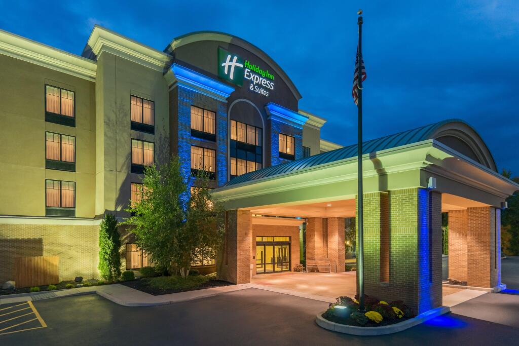 Holiday Inn Express & Suites Rochester Webster by IHG