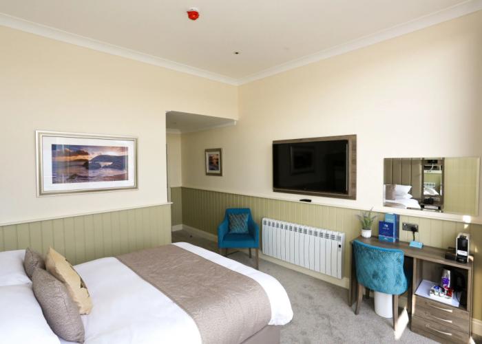 Duck Bay Hotel