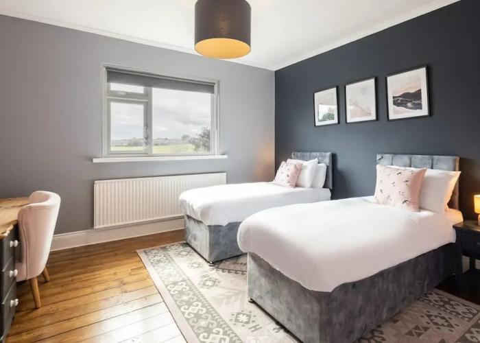 Host Stay Newton House