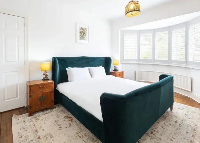 Host Stay Newton House