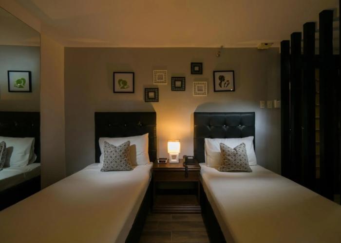 950 Condotel