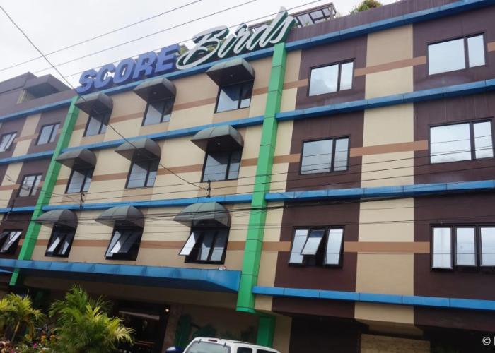 Score Birds Hotel