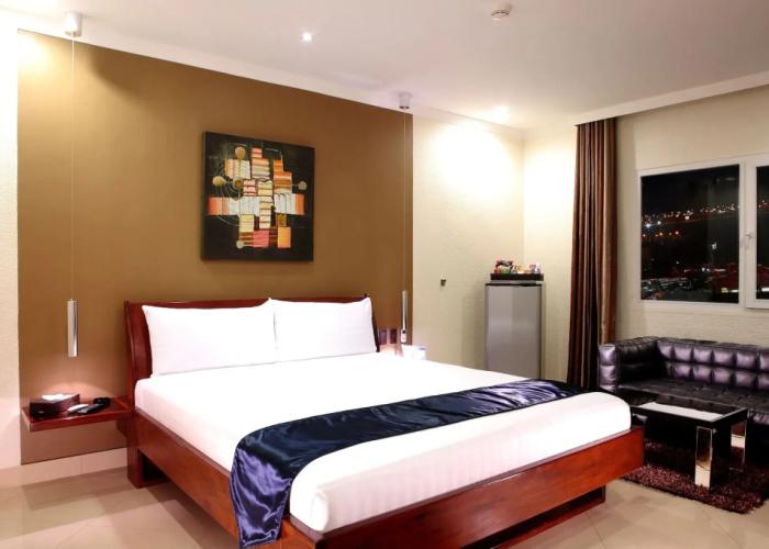Queens Hotel