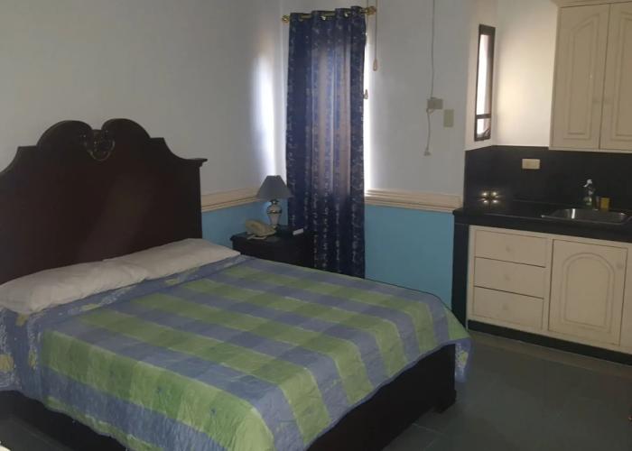 Kokomo's Suites Hotel