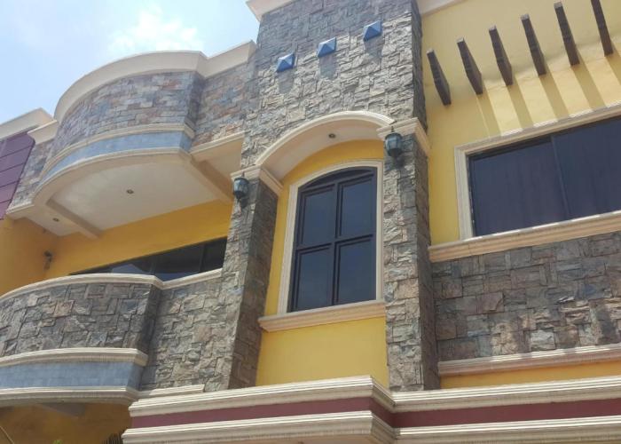 Kokomo's Suites Hotel